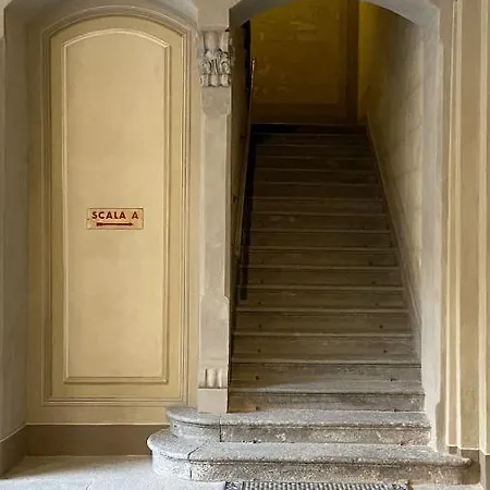 Apartament Fascinating Hideaway In A Physicist's Como